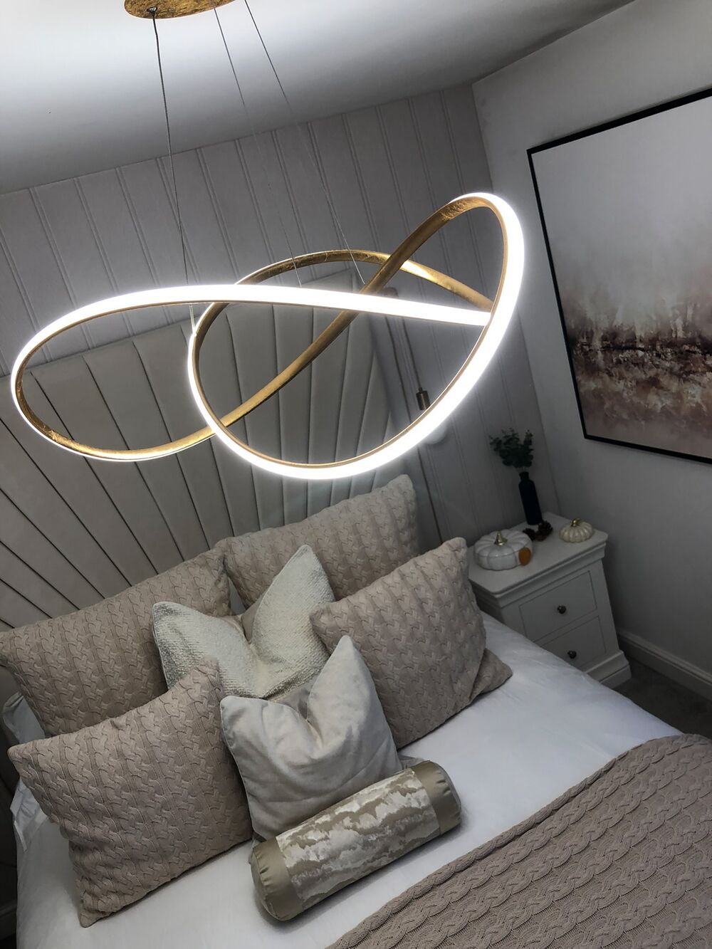 Twisted Modern LED Luxury Ceiling Light – Taklampa (Gold) – Exklusiv belysning från Lumixy